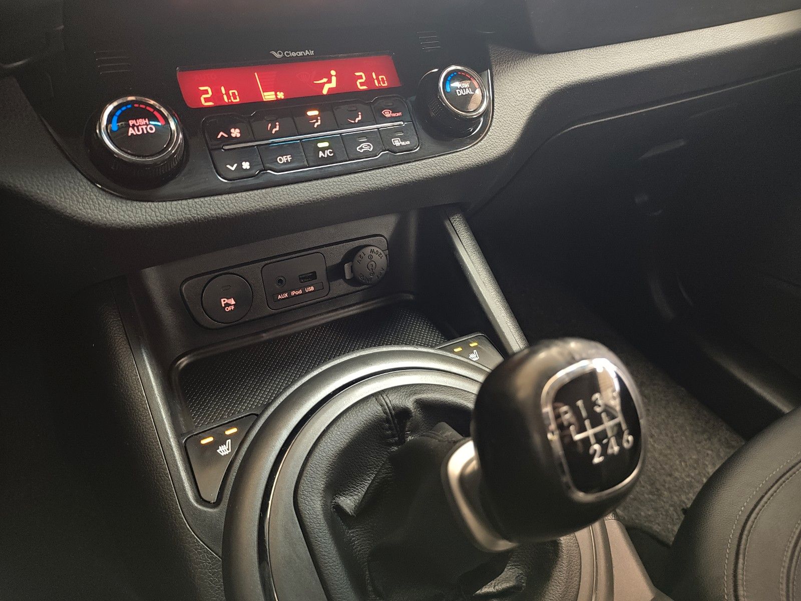 Fahrzeugabbildung Kia Sportage Spirit 2WD ! Leder ! Kamera ! TÜV neu