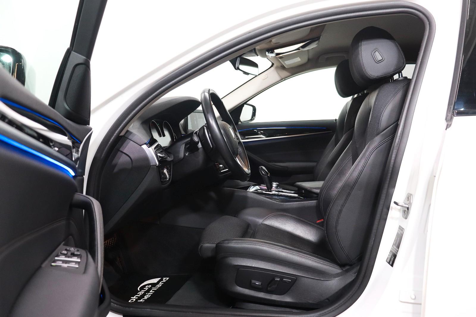 BMW 520i Sportline*SHADOW*LEDER*NAVI*LED*KAMERA