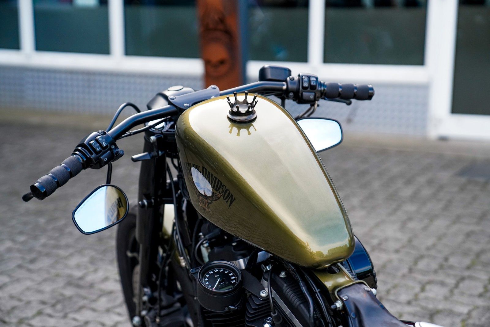Fahrzeugabbildung Harley-Davidson SPORTSTER XL883N IRON - Jekill - Kurzes Heck -