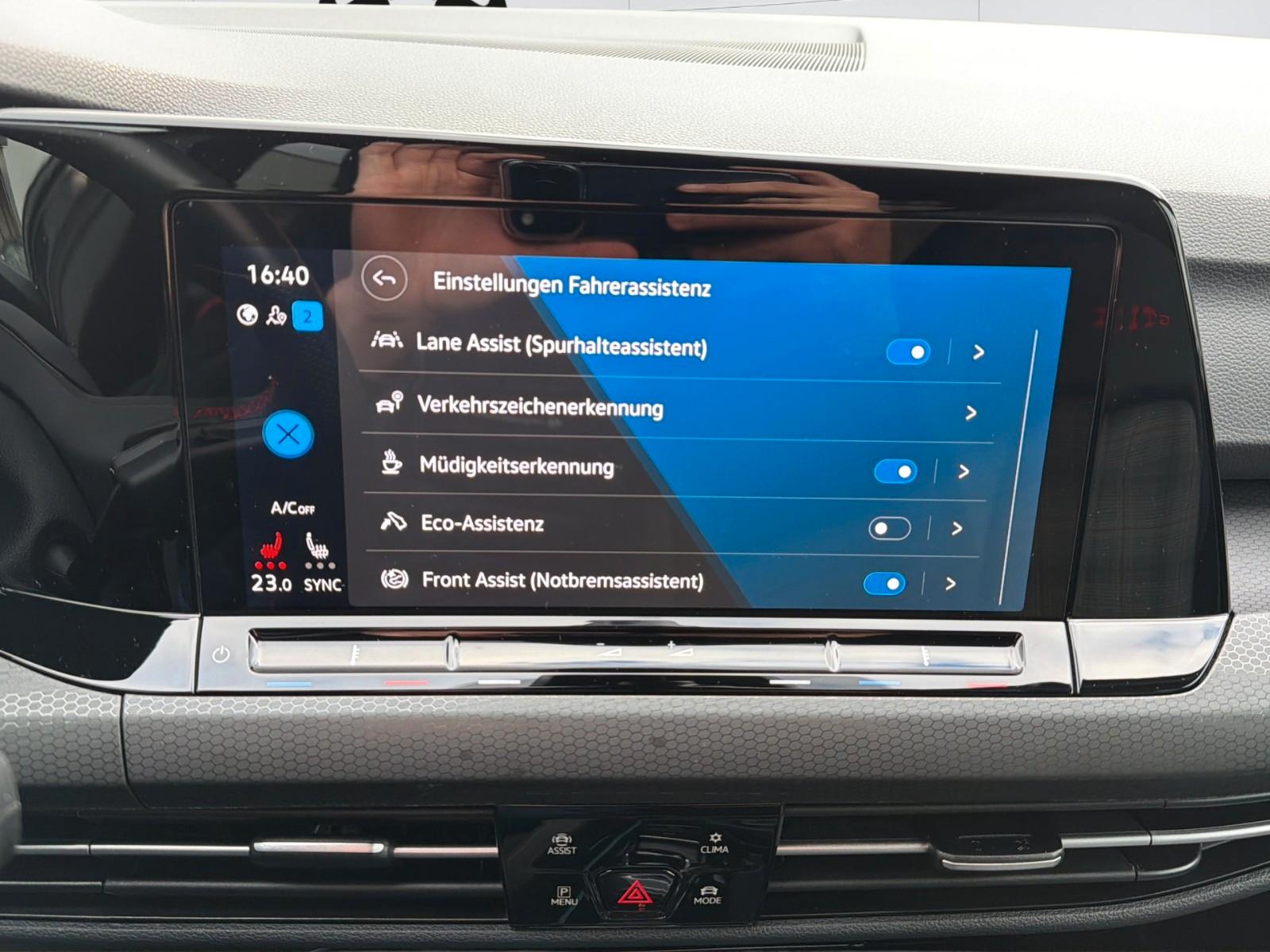 Volkswagen Golf VIII Lim. GTI 2.0 TSI 245 PS NAVI SHZ LED, миниатюра 20
