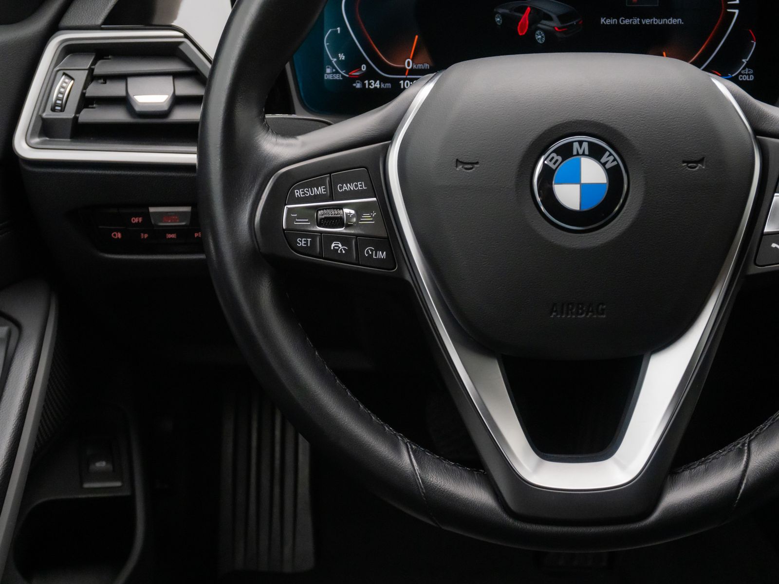 Fahrzeugabbildung BMW 320d Stop&Go PDC Alarm DAB DriveAssist Sportsitz