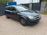 Opel Astra H Lim. Basis Tüv 01/2027! 2 HAND AUTOMATIK - Opel Astra aus 2009: H