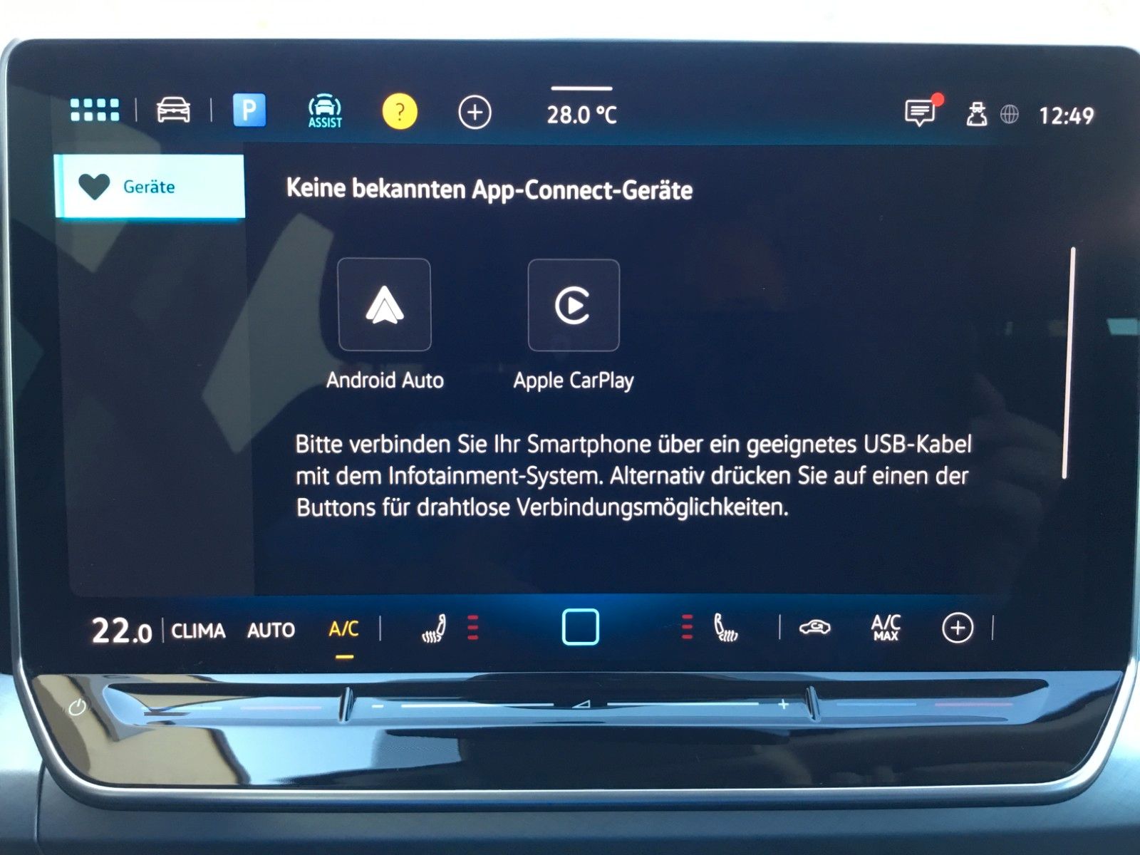 Fahrzeugabbildung Volkswagen Golf 1.5 eTSI DSG Life+AHK+LED+Kamera+Navi