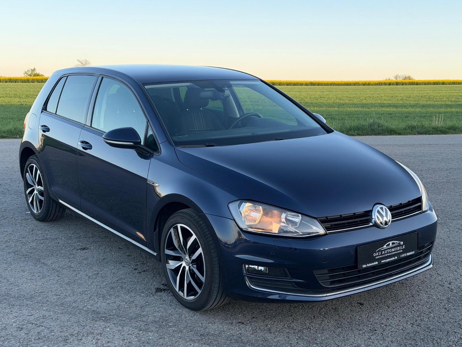 Volkswagen Golf VII Lim. Lounge *DSG,SH,PDC,1.Hand*