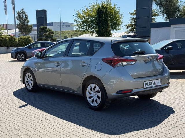 Toyota Auris Cool