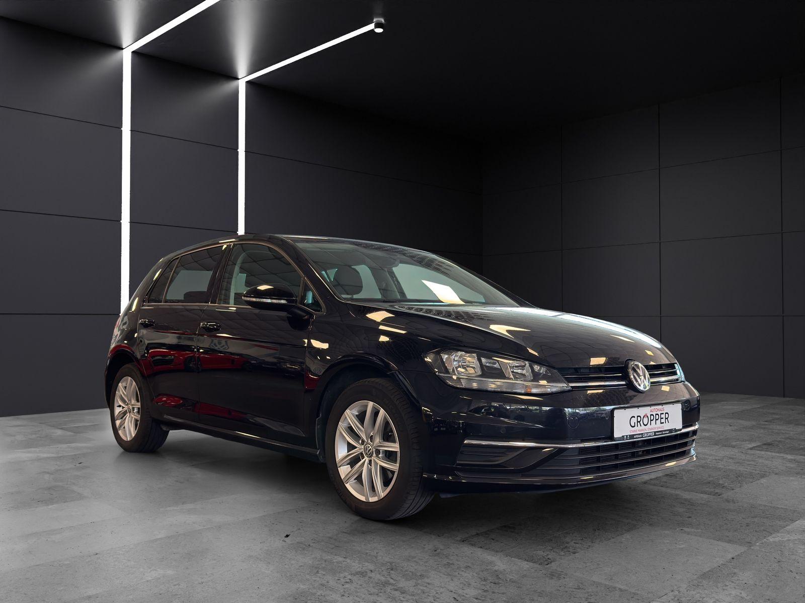 Volkswagen Golf VII 1.5 TSI ACT DSG/Panorama/AppConnect/VC