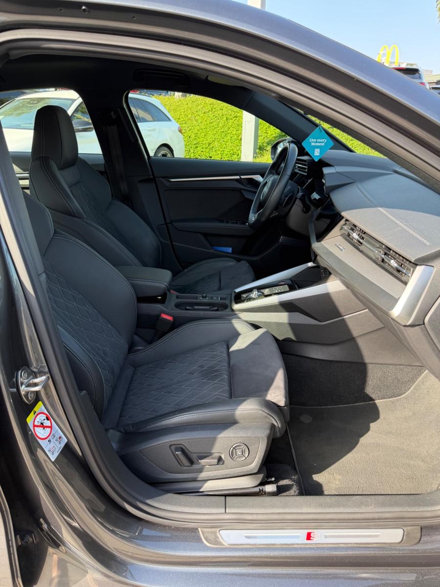 Audi S3 TFSI S tronic quattro -, миниатюра 13