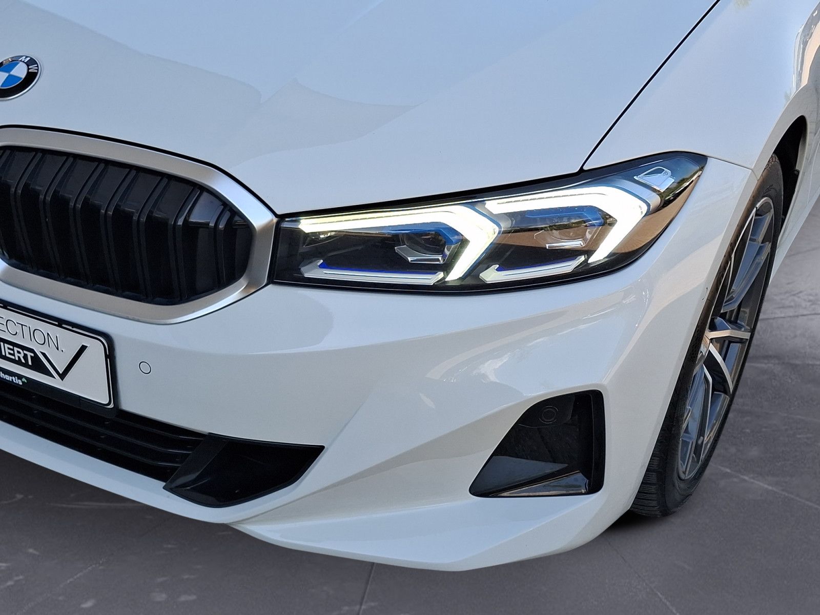 BMW 318d Automatik Innovationsp. Klimaaut. Glasdach foto 13