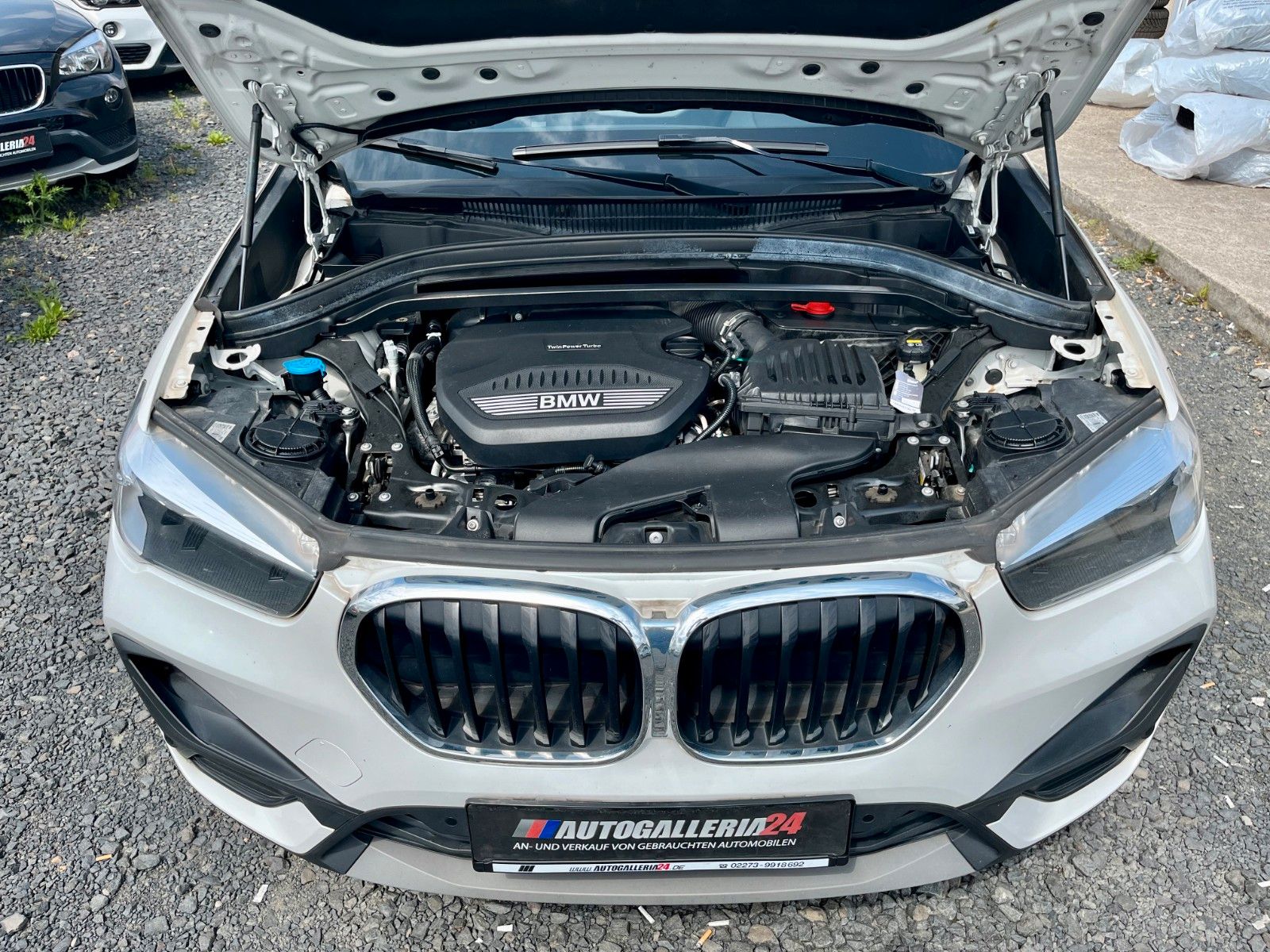 Fahrzeugabbildung BMW X1 sDrive18d Aut. Navi SPORTSITZE Alarm Kamera