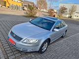 Volkswagen Phaeton 3.2 V6 5-sitzig Tiptronic,Tüv-NEU - silberne Volkswagen Phaeton