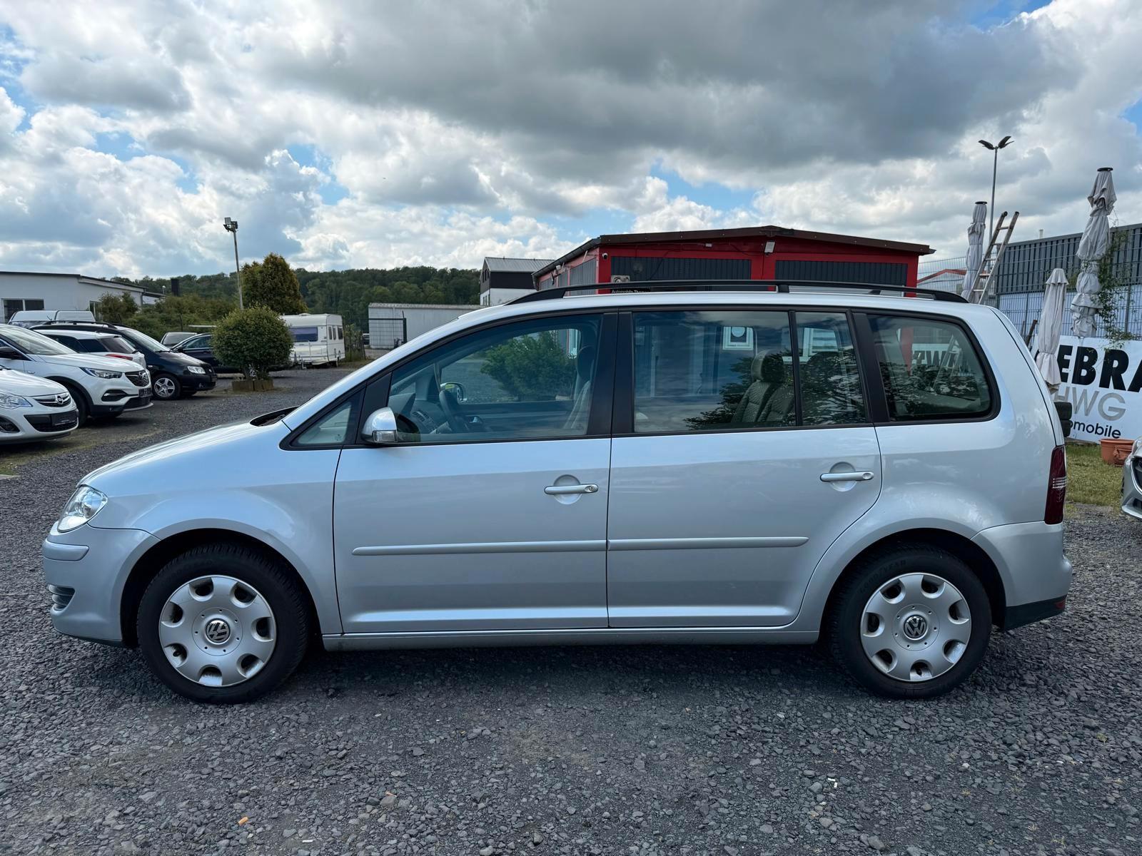 Volkswagen Touran Trendline *AUTOMATIK*NAVI*XENON*AHK*KLIMA
