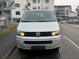Volkswagen T5 / TÜV NEU / Klima / Euro 5 / 9-Sitzer - gebrauchte VW T5 Caravelle aus dem Jahr 2010