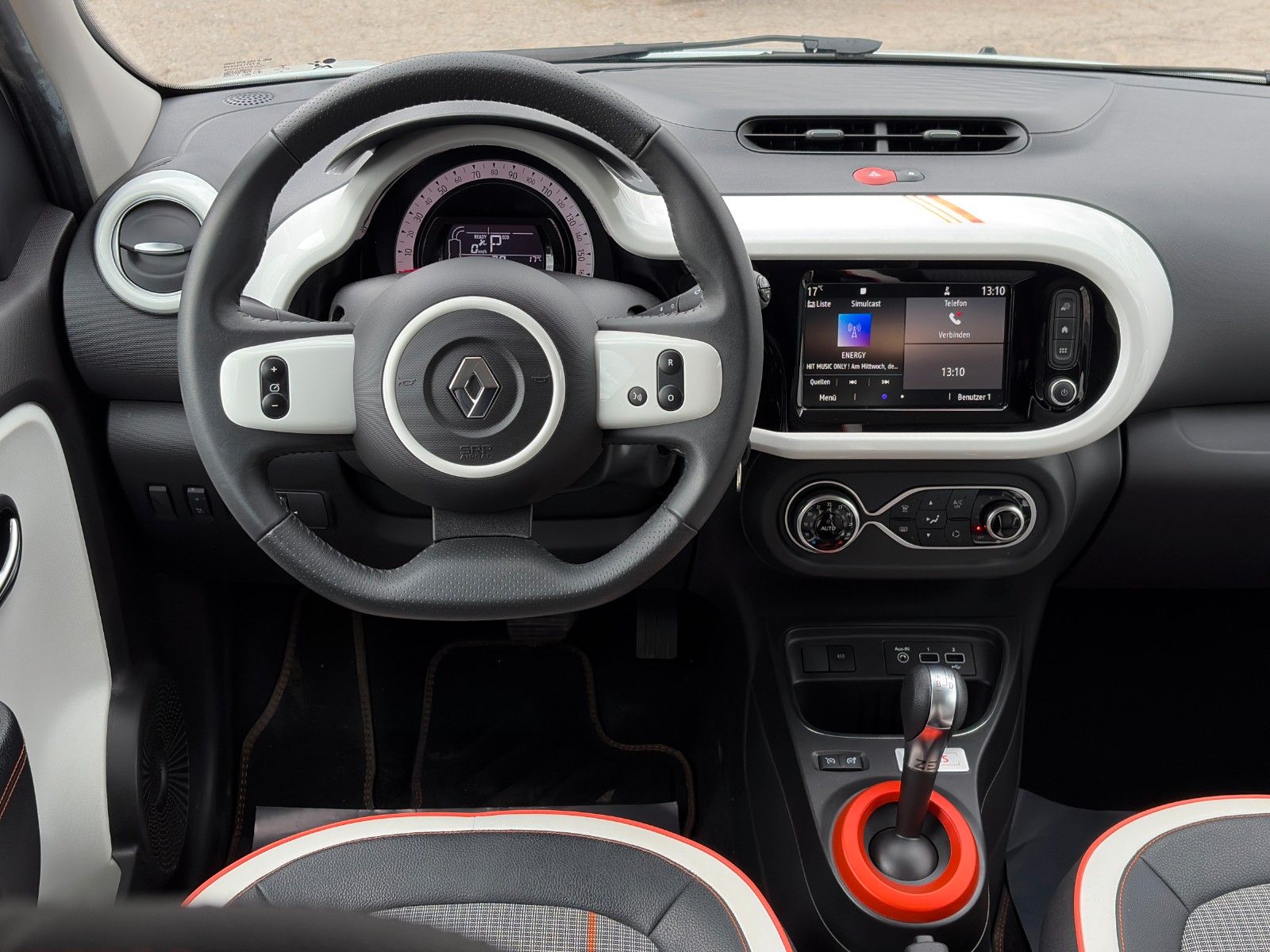 Fahrzeugabbildung Renault Twingo Vibes Electric SHZ CAM BT Temp. CarPlay