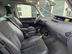 Fahrzeugabbildung Grand Espace IV Edition 25th 2.0 dCi  175 FAP 7