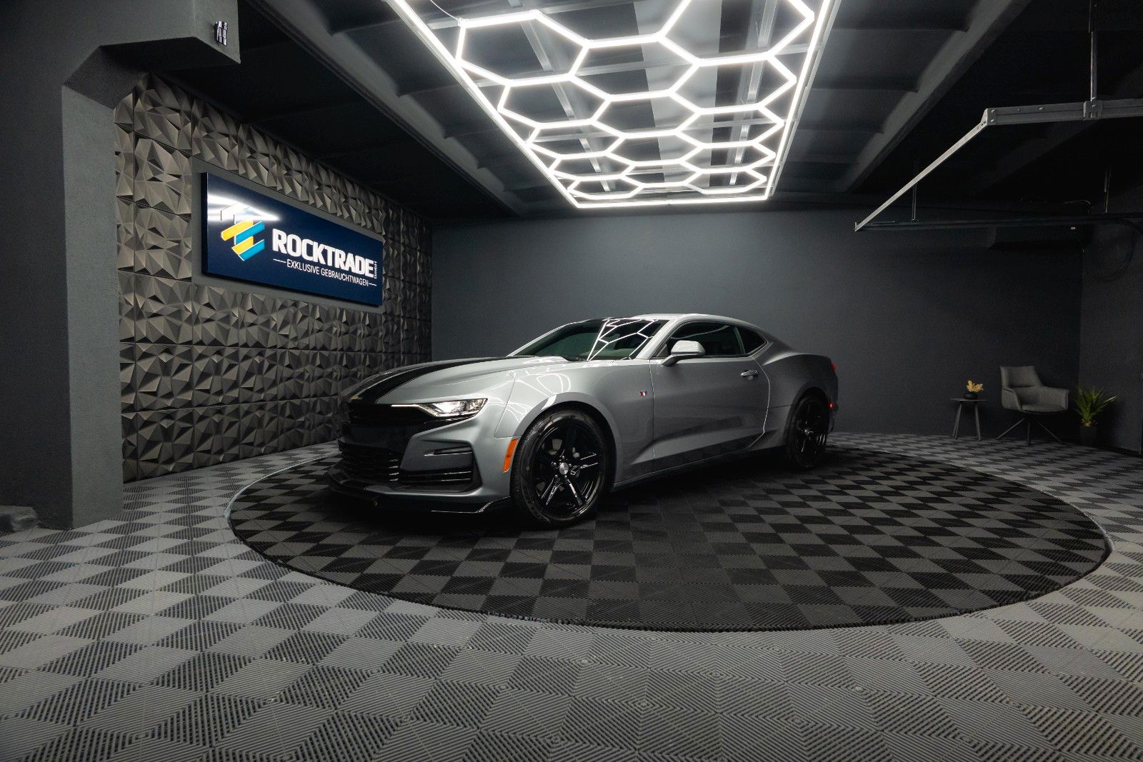 Fahrzeugabbildung Chevrolet Camaro 2.0 Turbo Coupe LT Package *CarPlay*19%