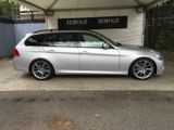 BMW Touring 318i M-Paket Autom/Navi/Leder/Xenon/Shz - BMW 318 aus 2009: Kombi