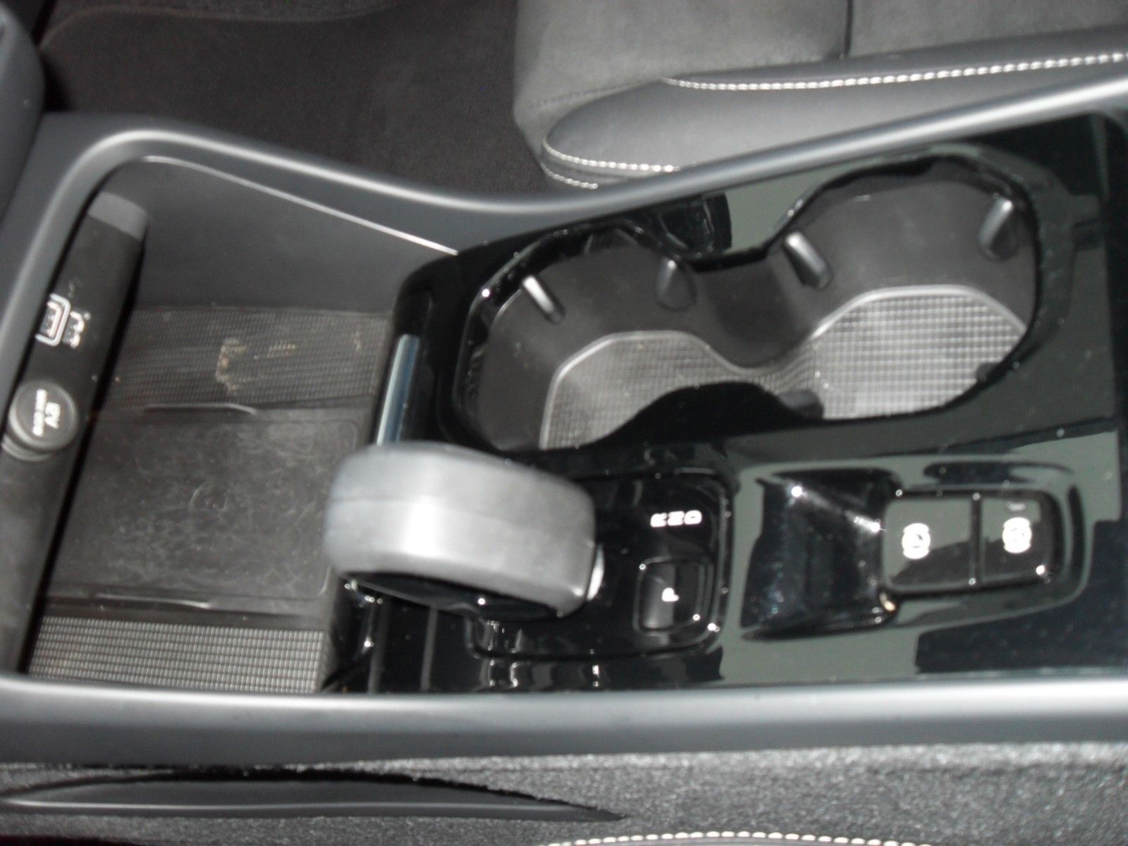 Fahrzeugabbildung Volvo XC 40 T5 Ultimate Bright Plug-In Hybrid