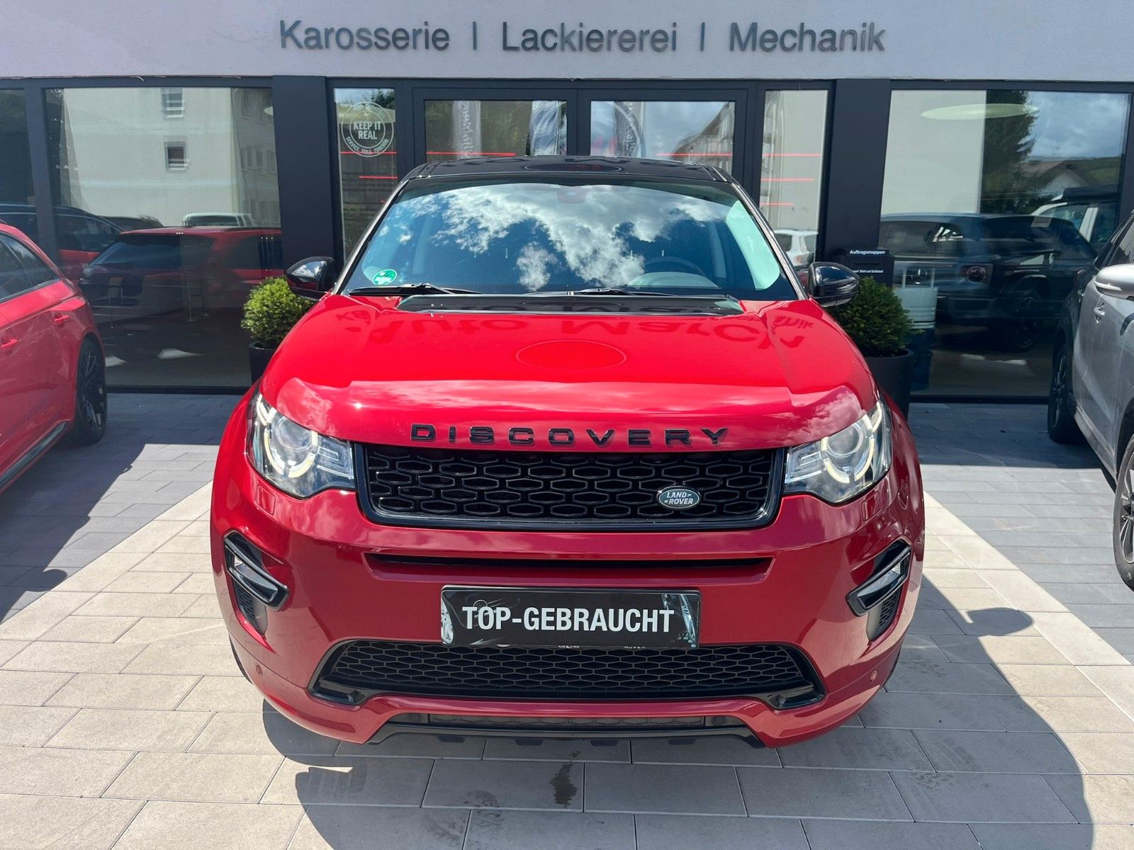 Fahrzeugabbildung Land Rover Discovery Sport SE AWD