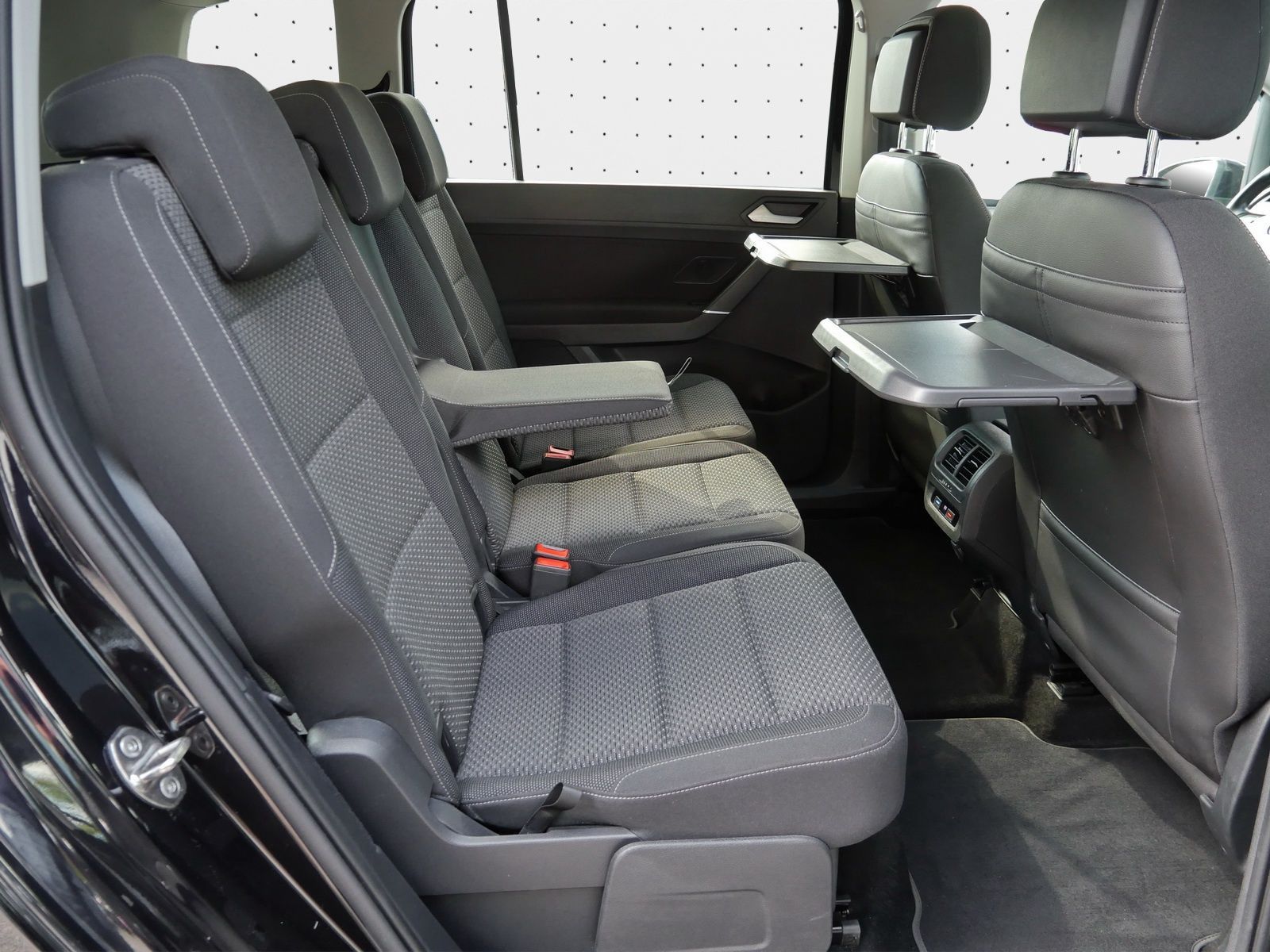 Volkswagen Touran - Bild 16