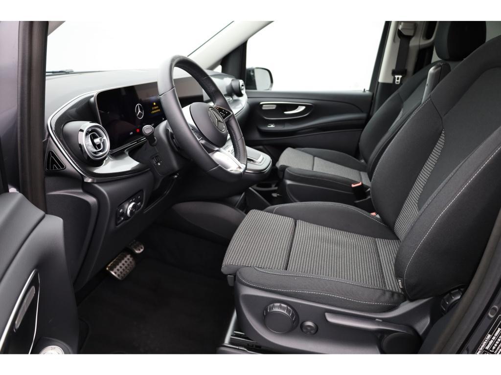 Mercedes-Benz V 220