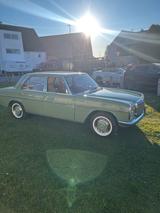 Mercedes-Benz Daimler Mercedes Benz W115 230.4 - gebrauchte Mercedes-Benz 230 aus dem Jahr 1975
