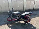 Honda Cbr600f pc25 - HONDA CBR 600 F PC 25