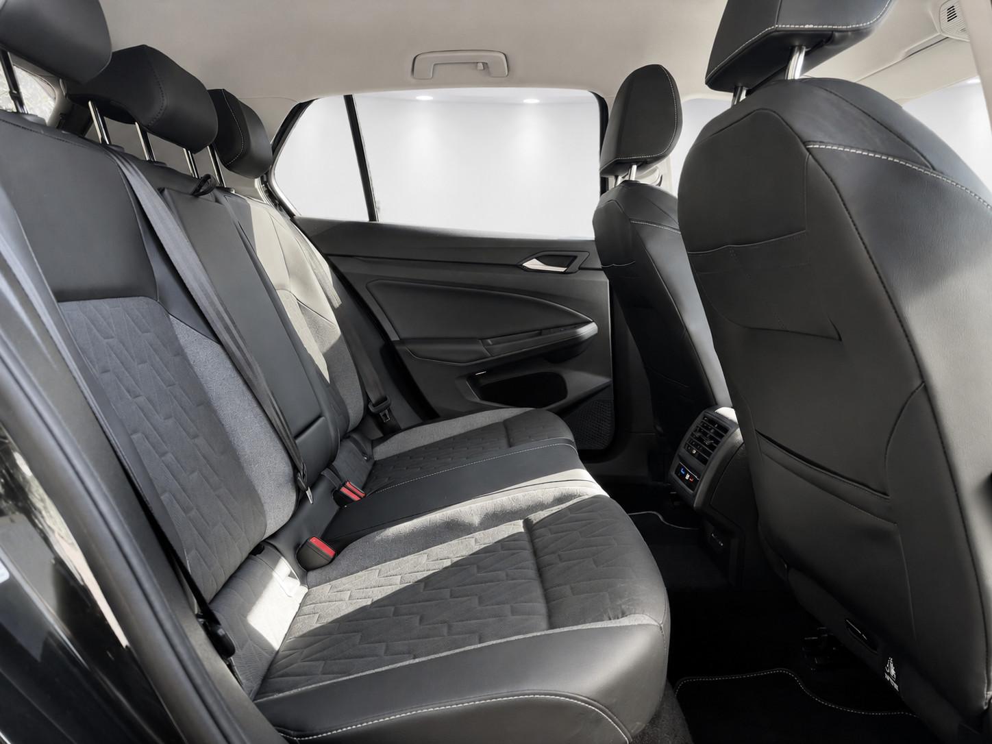 Volkswagen Golf ENERGY-KAME-SHZ-VIRT-NAVI-KEYL-LANE-CARPLAY, миниатюра 12