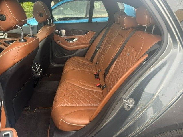 Fahrzeugabbildung Mercedes-Benz C 250  DESIGNO BlueTec / d 4Matic PANO LED LEDER