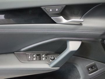 Fahrzeugverkauf 9 Volkswagen Tayron 1.5 eTSI 110 kW Life 7-Sitze AHK