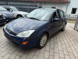 Ford Focus 1.6 Autom. - Ford Focus aus 2000: 1.6