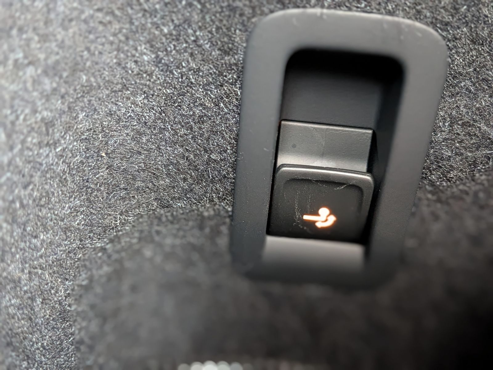 Fahrzeugabbildung CUPRA Terramar 1.5 eTSI Tribe Sennh Matrix HUD AHK 20