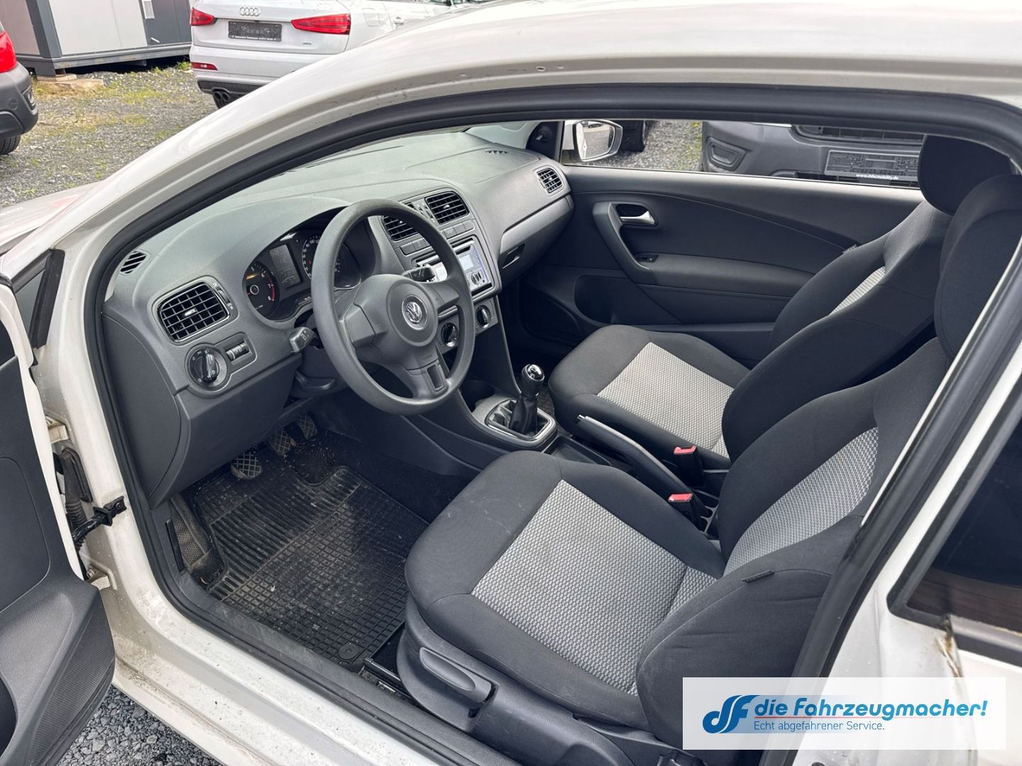 Fahrzeugabbildung Volkswagen Polo V Trendline Klimaautom Berganfahrass.*EXPOR