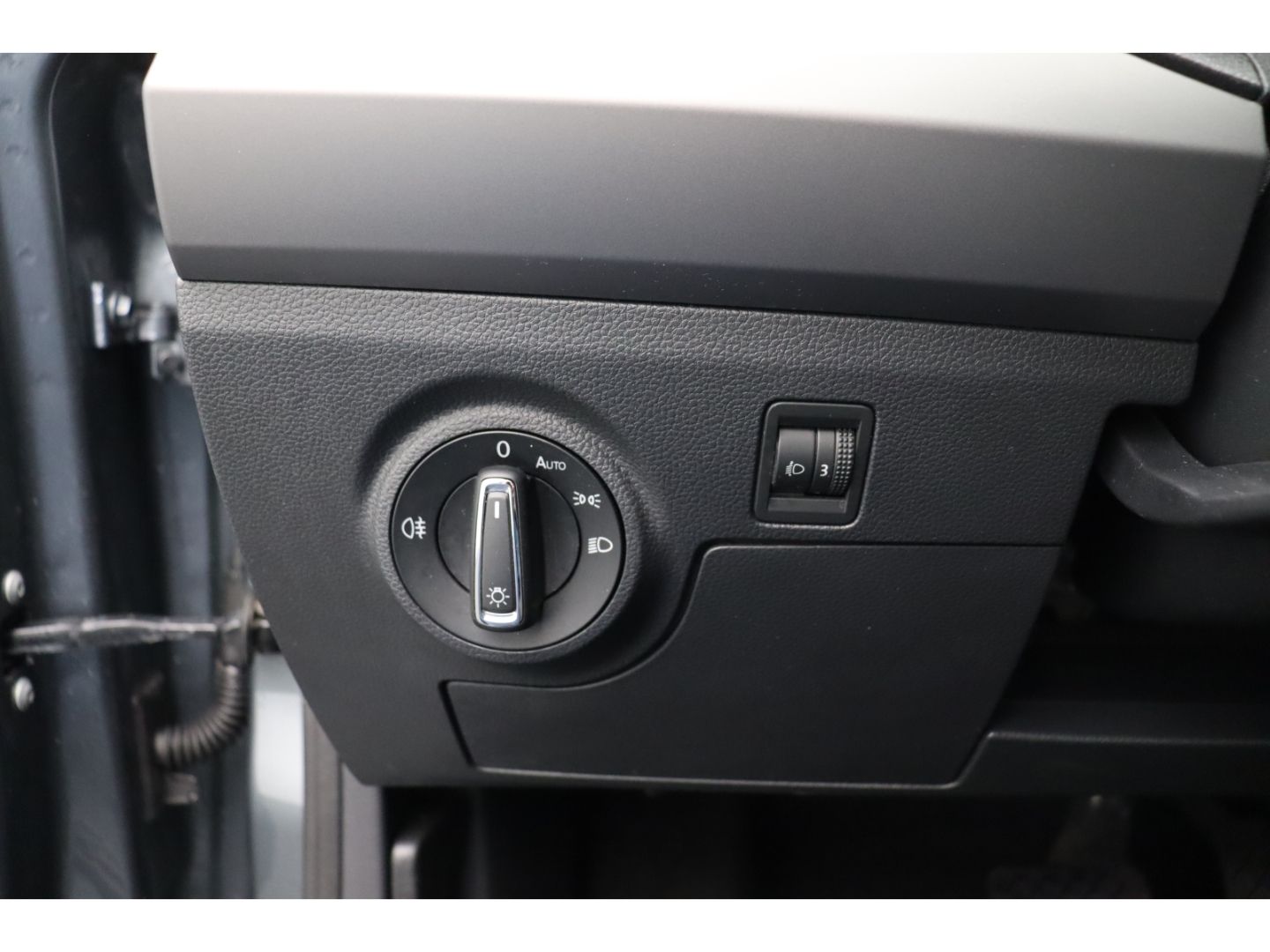 Fahrzeugabbildung SEAT Ibiza 1.0 Style Sitzheizung Einparkhilfe Notbrem