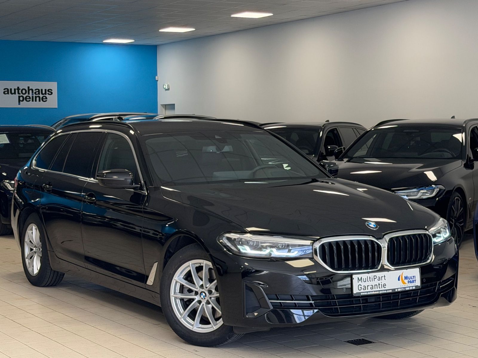 BMW 520d Aut/HUD/AHK/ParkAss/MemorySitze/Hi-Fi