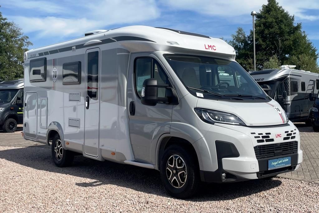 Fahrzeugabbildung LMC Cruiser V 643 70 Jahre Verfüg./Sparen Sie 6.476,
