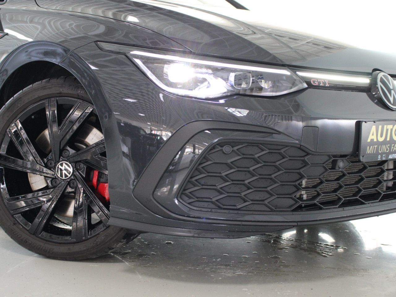 Fahrzeugabbildung Volkswagen Golf 2.0 TSI GTI RFK/ACC/Navi/LED