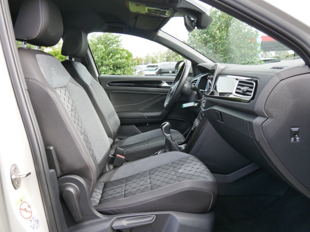 Volkswagen T-Roc 1.0 TSI R-Line LED DigCockpit ACC PDC SHZ foto 4