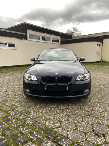 BMW 320i Coupé -