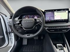 SKODA Combi 2.0 TDI Tour LED Matrix AHK 360Grad Virtul