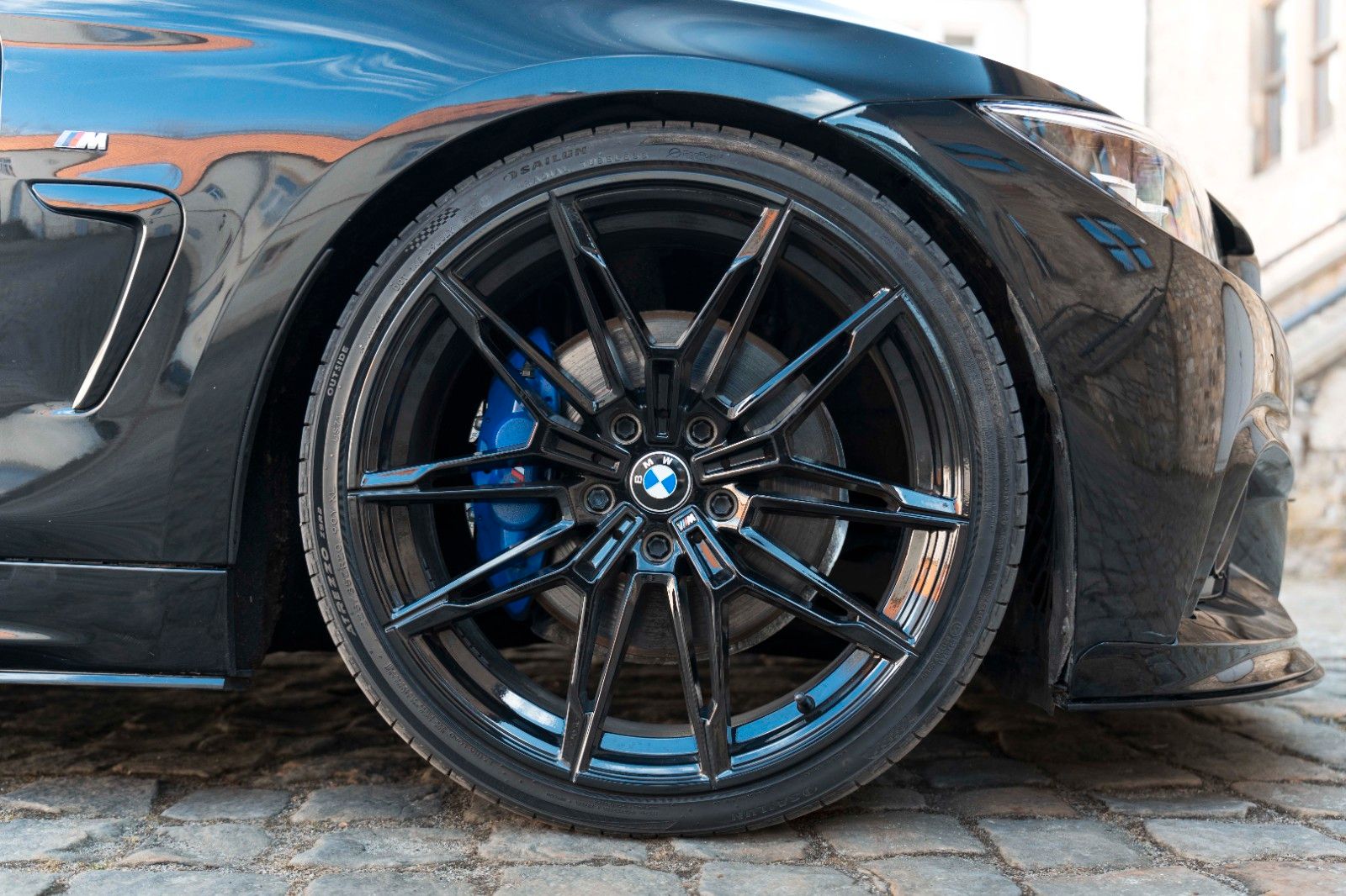 Fahrzeugabbildung BMW 440I Coupe M-PERFORMANCE HUD LED CARPLAY H&K ALC