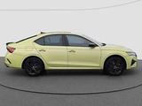 Skoda Octavia 2.0 TSI DSG RS AHK RFK LED MATRIX ACC PD - Skoda: Grün