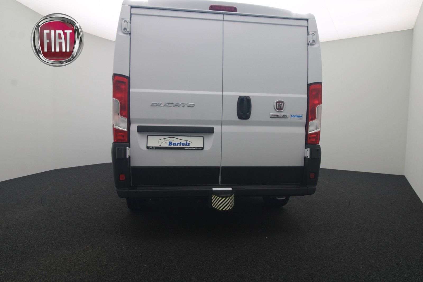 Fahrzeugabbildung Fiat Ducato Serie 9 L1H1 120 MJT SORTIMO AHK