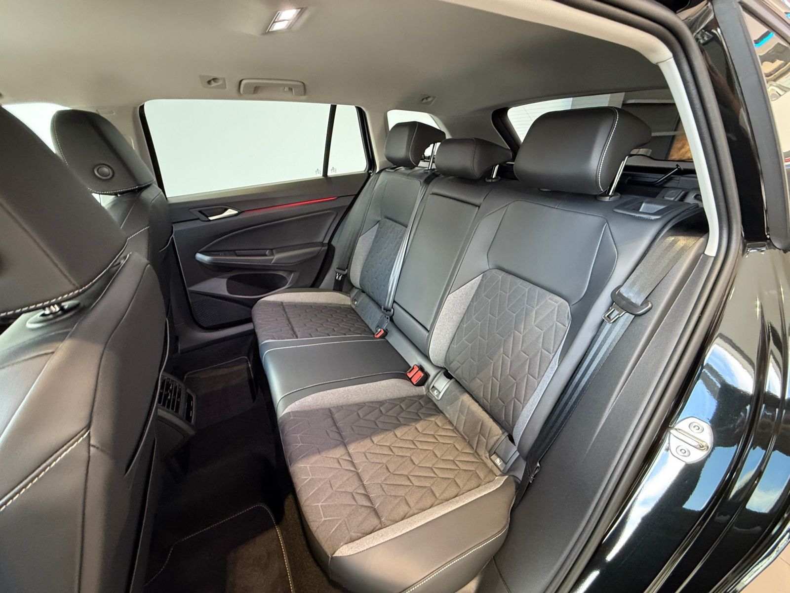 Volkswagen Golf - Bild 14