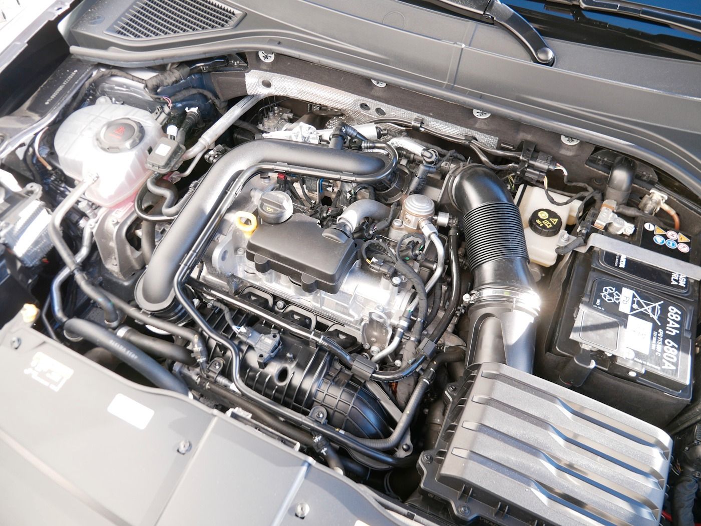 Fahrzeugabbildung Volkswagen T-Roc Cabriolet 1.0 MOVE NEU42T AHK LED SHZ+LHZ