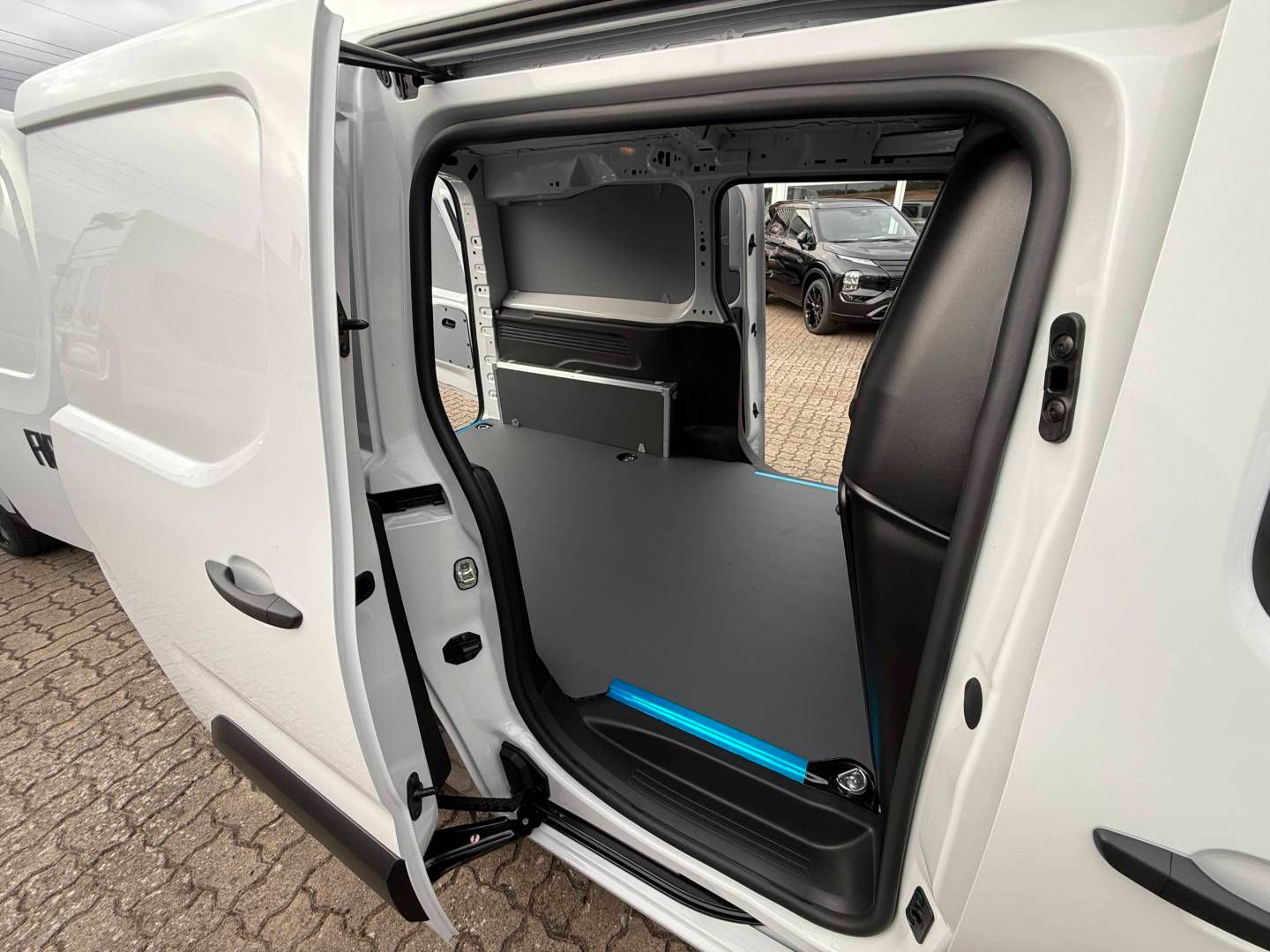 Fahrzeugabbildung Fiat Doblo XL