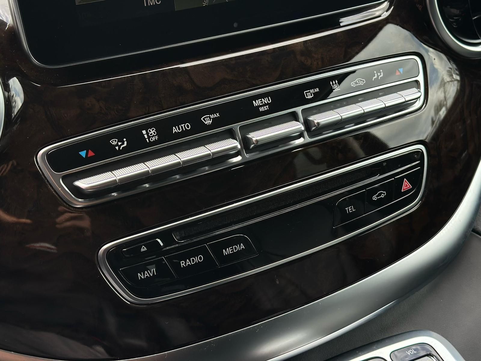 MERCEDES-BENZ V 250d AVANTGARDE 4M LANG LED#SHZ#SH#AHK#360CAM - Image 13