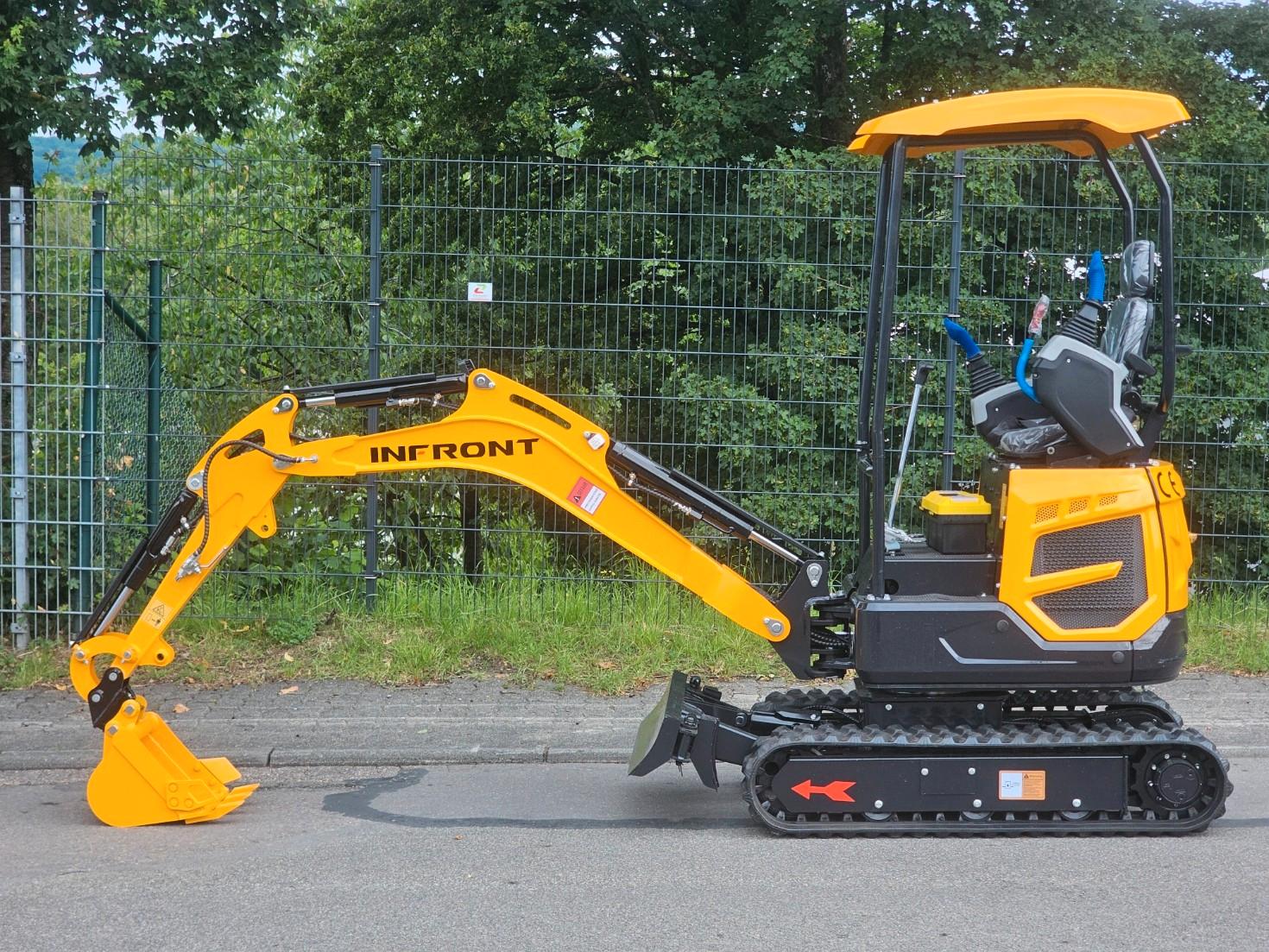Andere Minibagger 3 Zylinder Diesel 1280 kg Joystickst.
