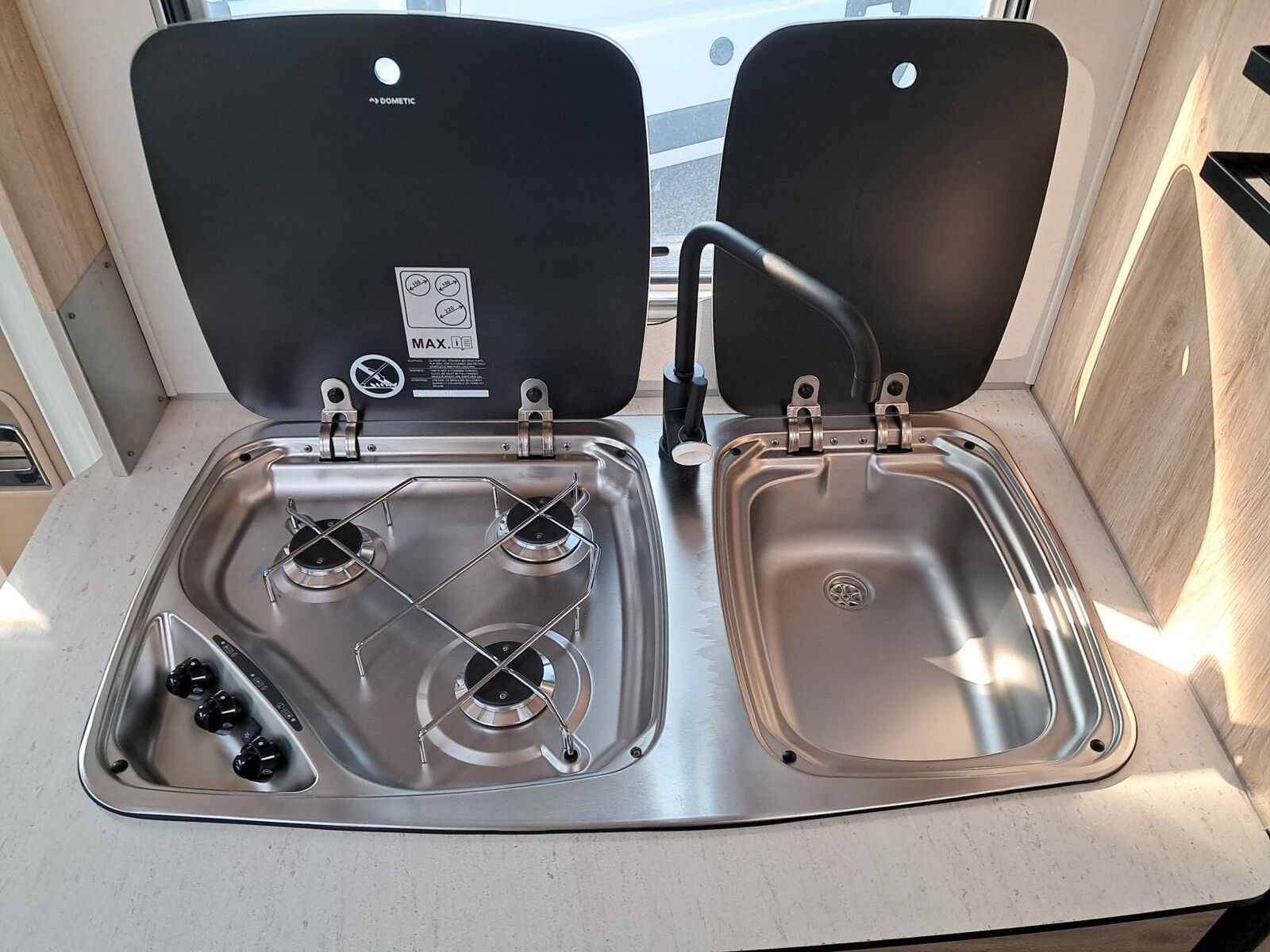 Fahrzeugabbildung Eura Mobil Profila T PT 660 EB Dachklima/Mark./Mondial