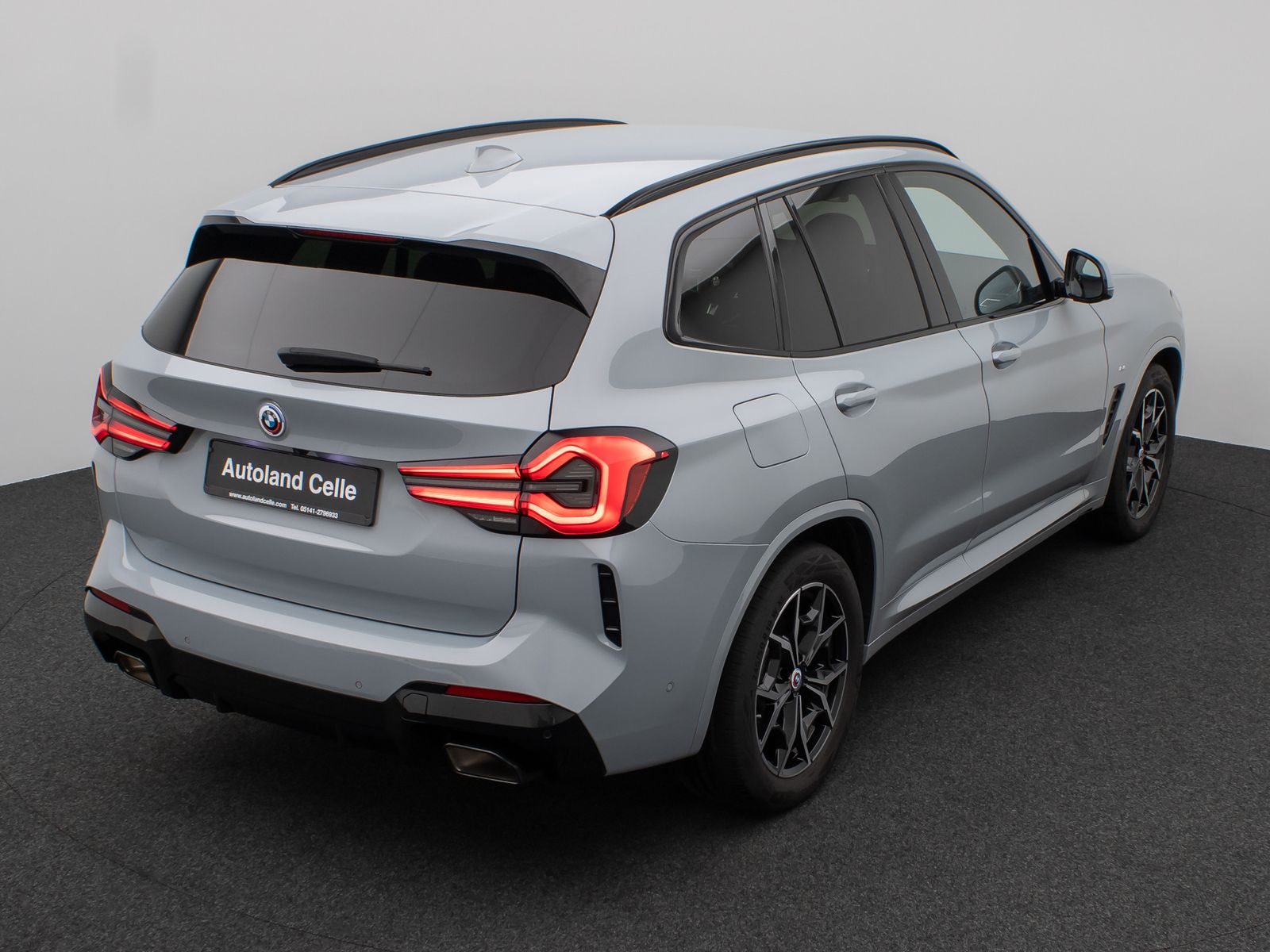 Fahrzeugabbildung BMW X3 xD20d M Sport Kamera DAB HiFi AHK Komfort 19"