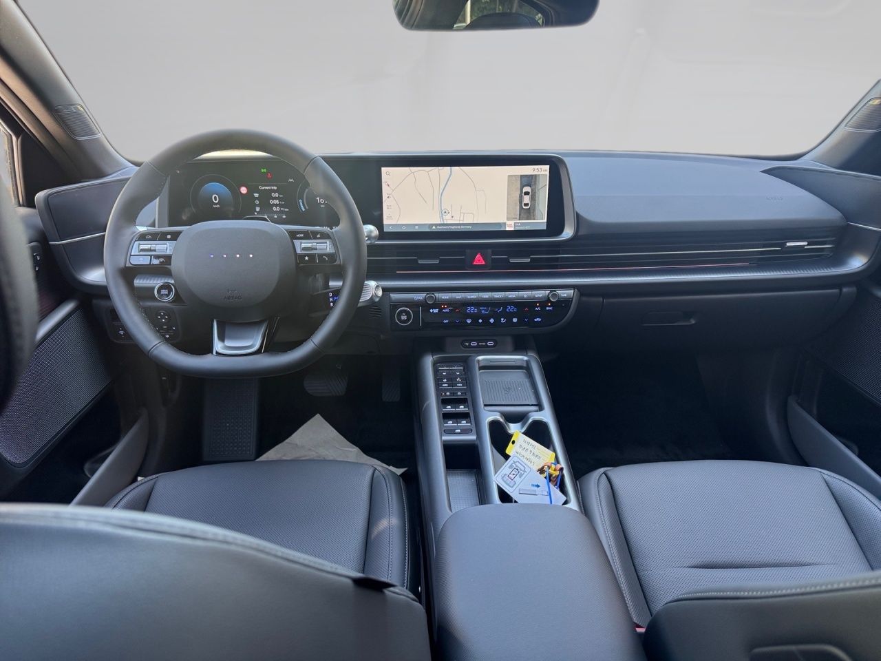 Fahrzeugabbildung Hyundai IONIQ 6 Uniq / Uniq-Paket Elektro 77,4 kWh 360